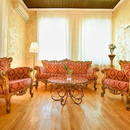 The Museum - Wonderful Super Central Apartment Bükreş Dış mekan fotoğraf